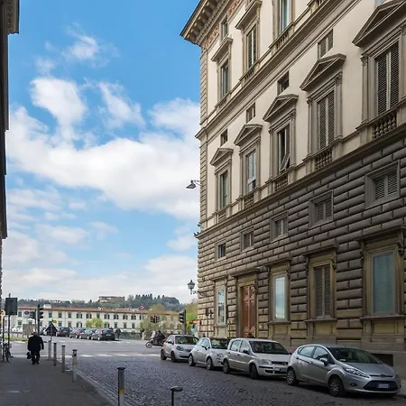 Lungarno Vespucci Elegance In Апартаменты *